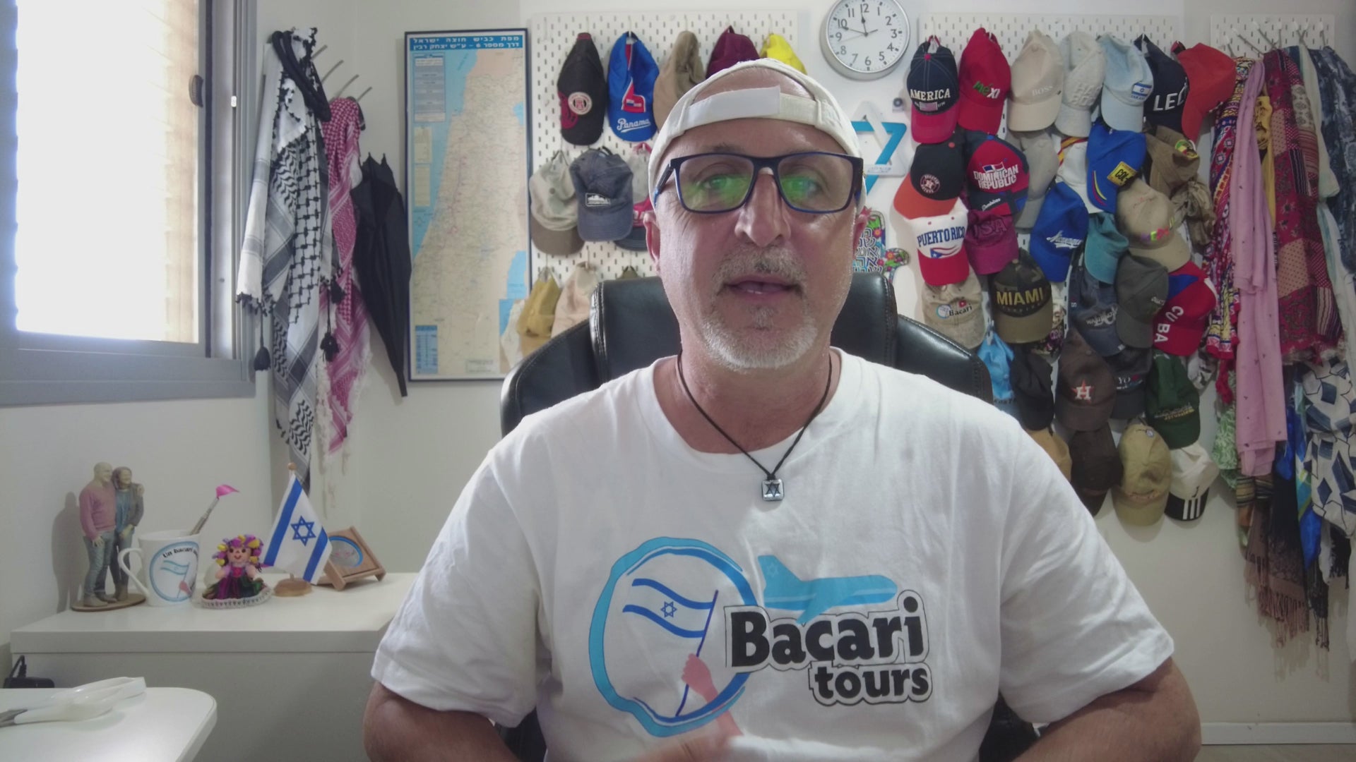 Cargar video: Un saludo especial de Sergio Bacari
